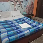 Hotel Green High - Near Laxmi Nagar Metro